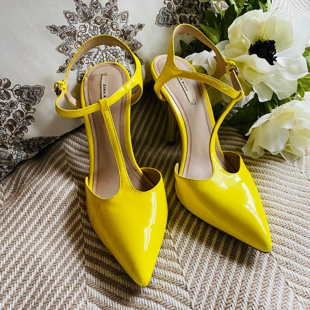 Yellow Stiletto Heels - Picture 4 of 6